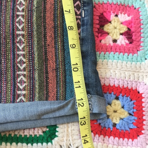 Cute embroidered shorts - Picture 6 of 8